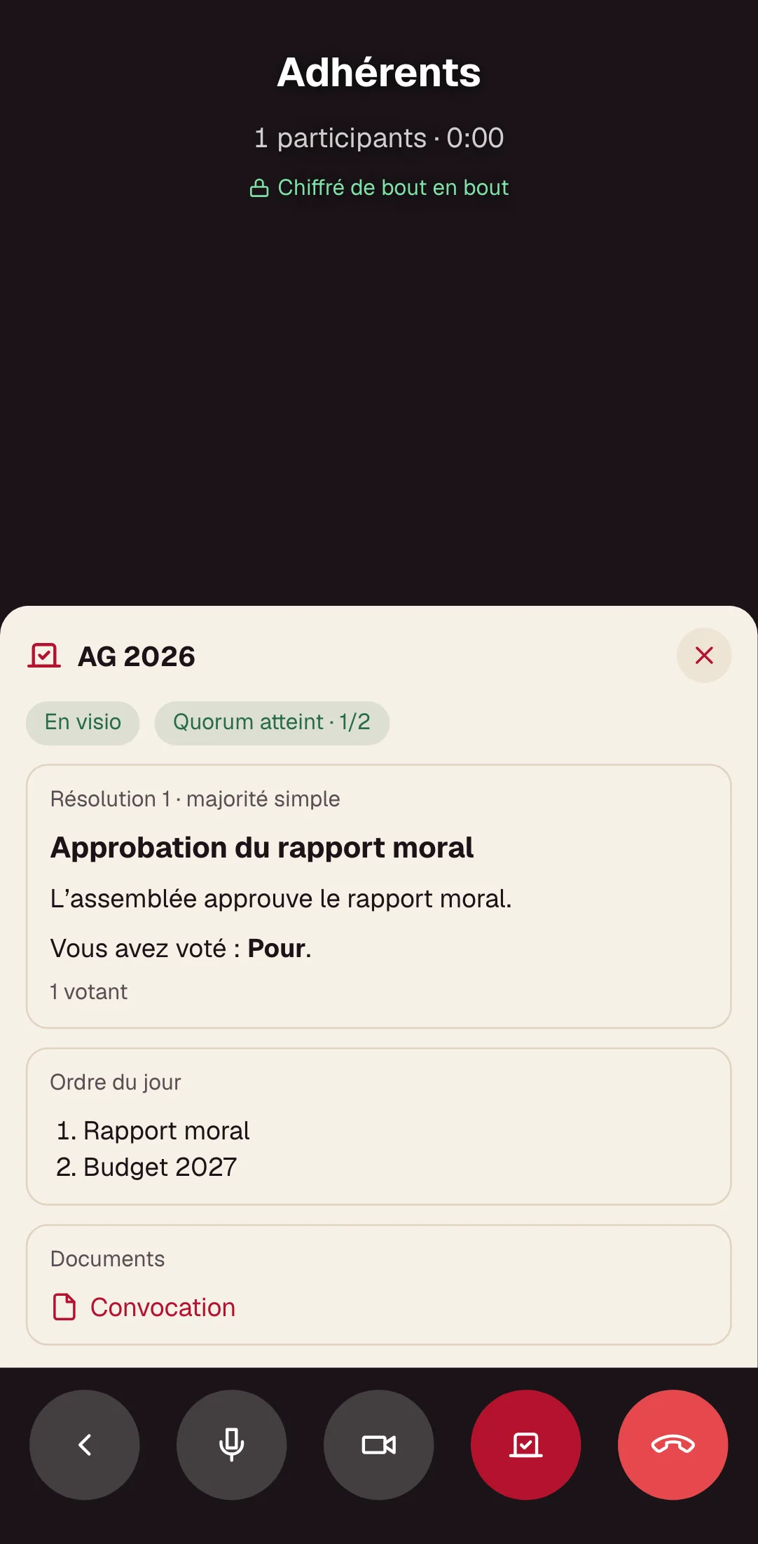 Le panneau de l’AG dans Discus sur téléphone : quorum atteint, vote enregistré, ordre du jour et convocation.